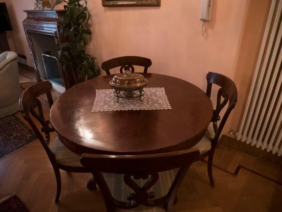 Apartamento Broletto 26 Milán