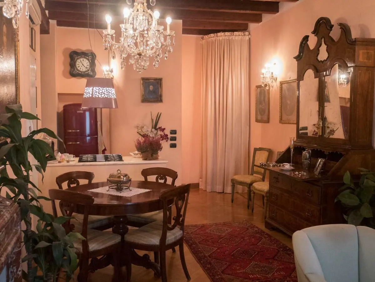 Appartement Broletto 26 à Milan